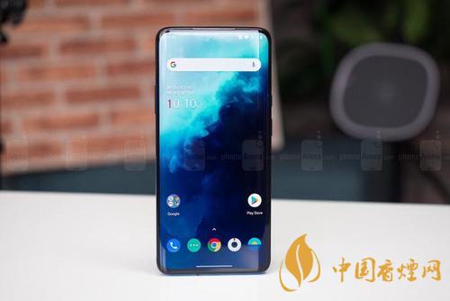 OnePlus8Pro和iPhone11對比測評-哪款更好？